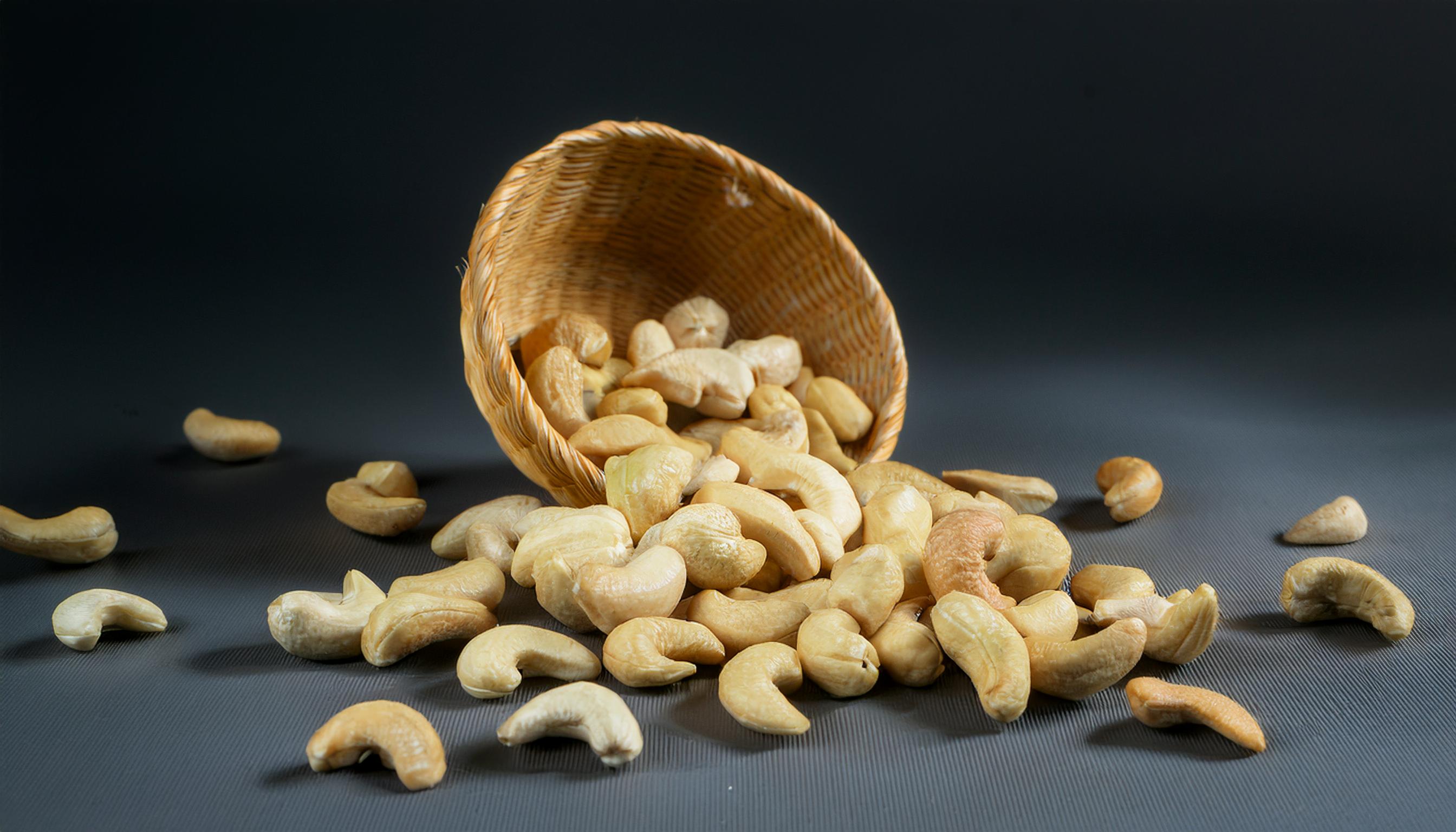 Cashews